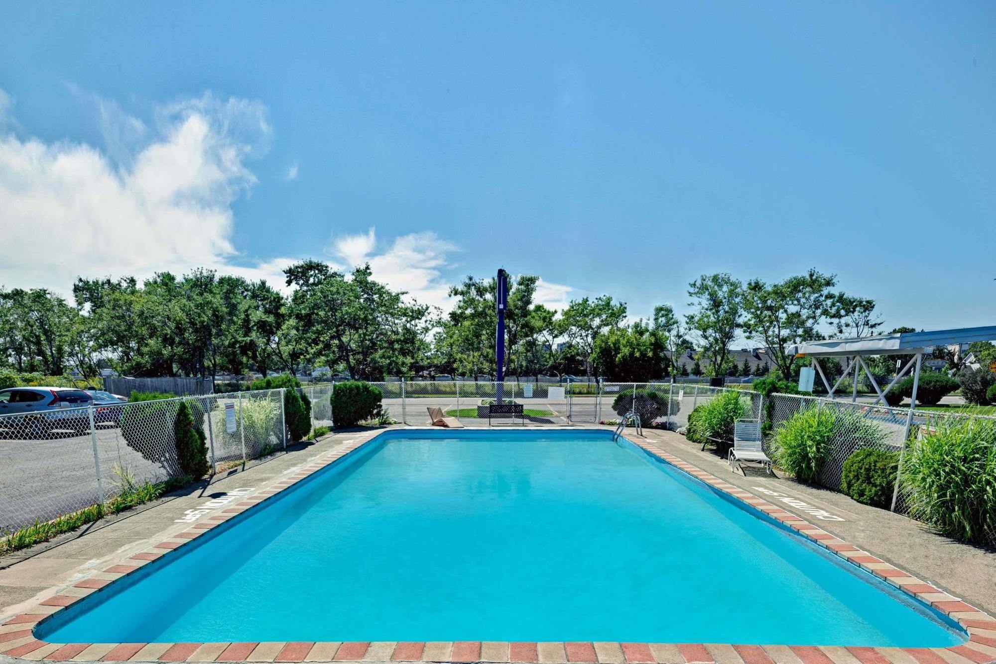 Weber Inn Kitchener Dış mekan fotoğraf
